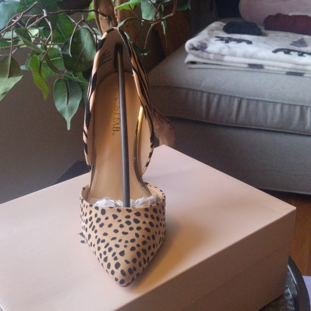 Shoes - Picture 3 of 4